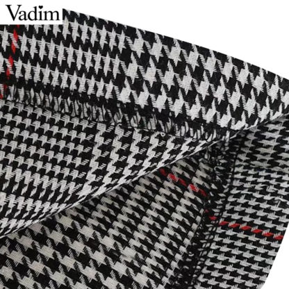 Elegantní dámské šaty Vadim QZ rozšířený rukáv